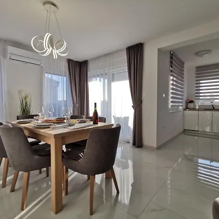 Luxury Apartments M&I * Sveti Filip i Jakov