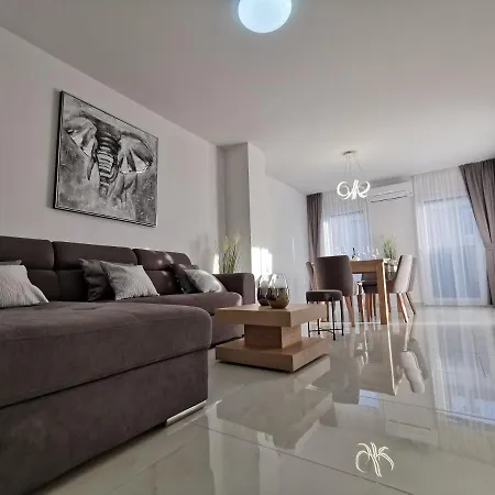 Luxury Apartments M&I * Sveti Filip i Jakov