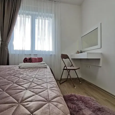 Luxury Apartments M&I Apartamento