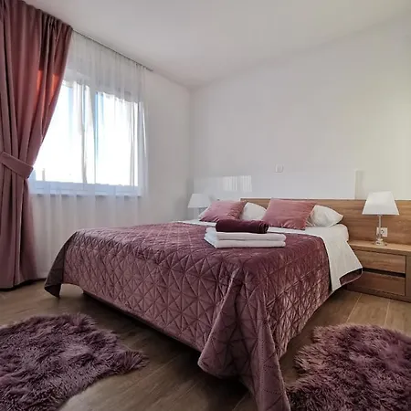 Apartamento Luxury Apartments M&I *