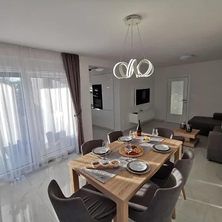 Daire Luxury Apartments M&I Sveti Filip i Jakov