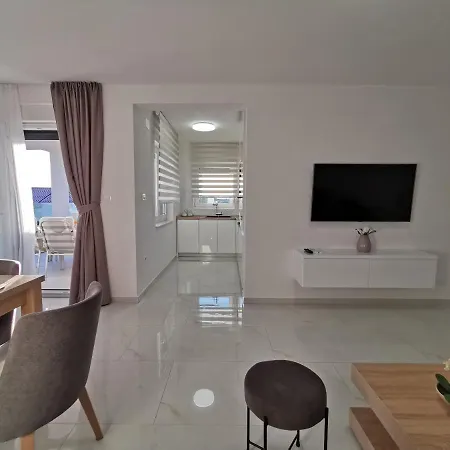 Luxury Apartments M&I Daire Sveti Filip i Jakov